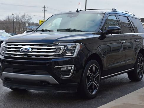 Used 2021 Ford Expedition Limited image 8