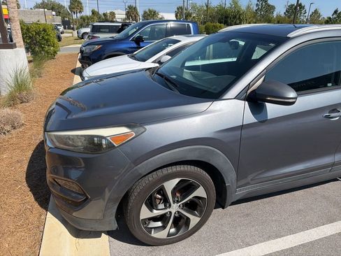 Used 2016 Hyundai Tucson Limited image 5