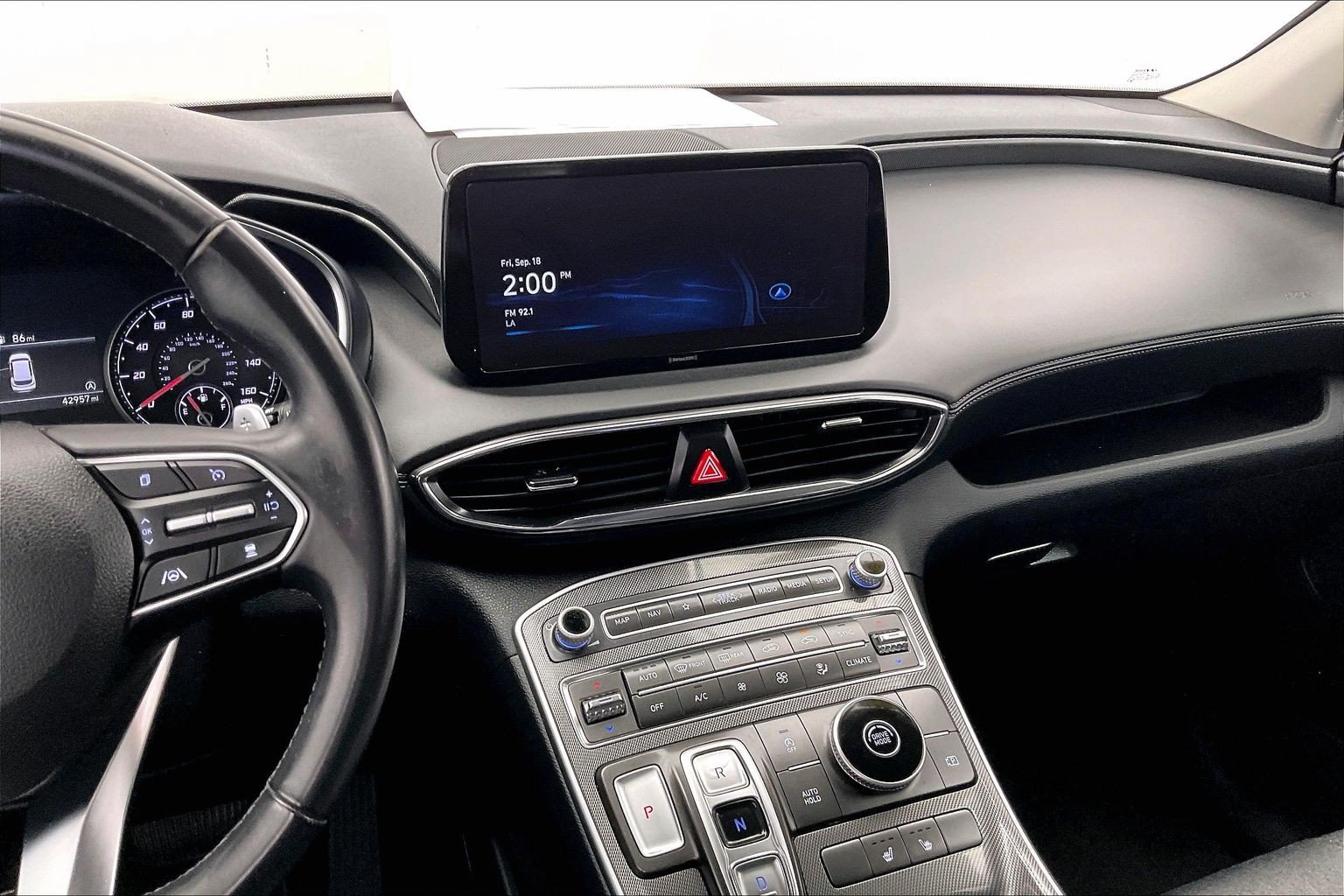 Used 2023 Hyundai Santa Fe SEL FWD image 5