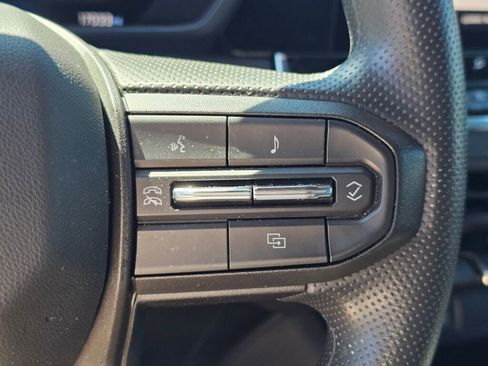 Used 2025 Chevrolet Colorado Trail Boss AWD/4WD image 33