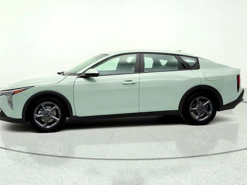 Used 2025 Kia K4 FWD image 8