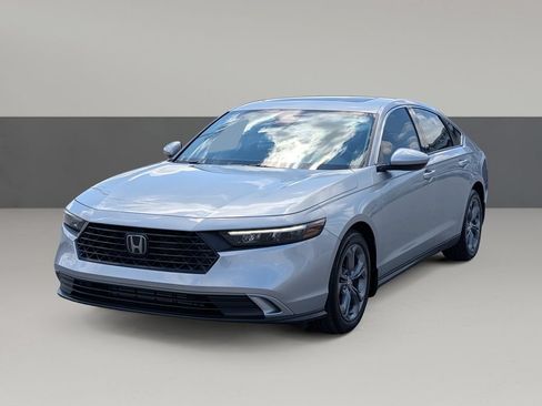 Used 2024 Honda Accord EX image 6