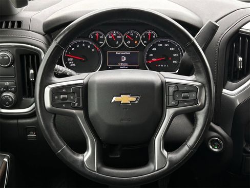 Used 2022 Chevrolet Silverado 1500 LT image 13