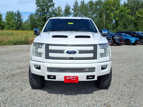 Used 2015 Ford F150 Lariat w/ Equipment Group 502A Luxury AWD/4WD image 9