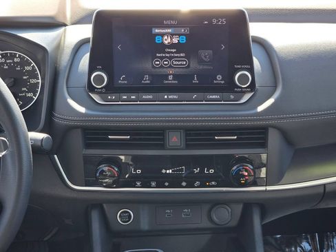 Certified 2023 Nissan Rogue SV FWD image 19