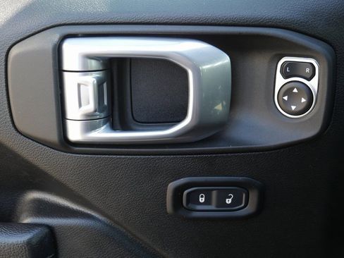 Used 2022 Jeep Wrangler Unlimited Sport w/ Cold Weather Group image 13