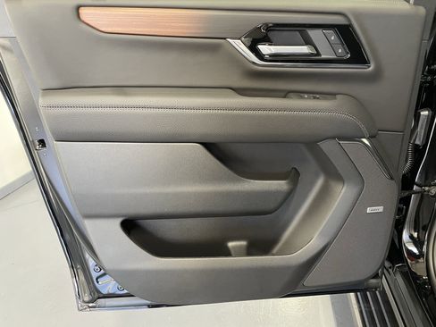 New 2026 GMC Yukon XL Denali w/ Sun & Power Step Package image 12