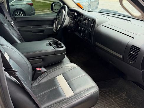 Used 2013 Chevrolet Silverado 1500 LT AWD/4WD image 9