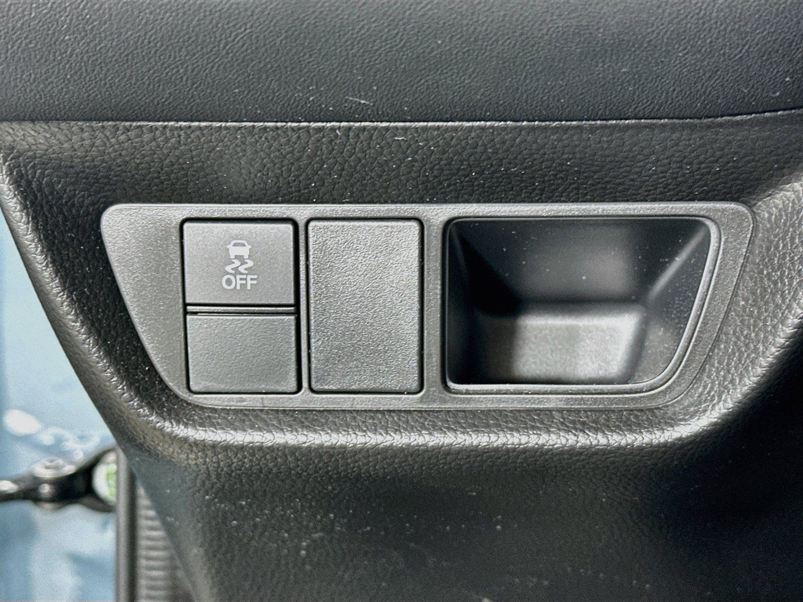 Used 2025 Honda HR-V Sport image 10