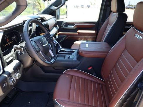 New 2026 GMC Sierra 2500 Denali Ultimate w/ Max Trailering Package AWD/4WD image 12