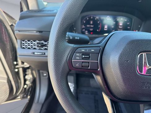 Certified 2023 Honda Accord LX image 30