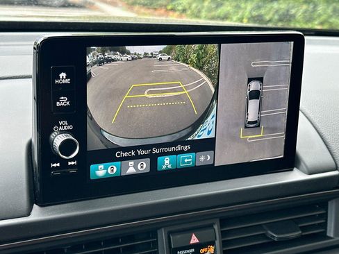 New 2025 Honda Pilot TrailSport image 22