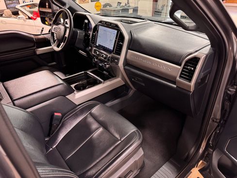 Used 2022 Ford F250 Lariat w/ Lariat Ultimate Package image 20