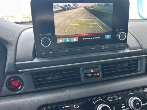 Used 2025 Honda Pilot Sport image 12