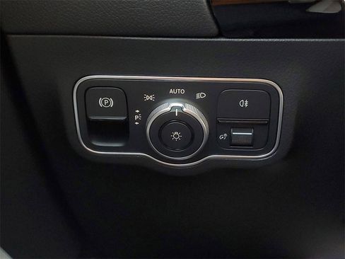 Used 2025 Mercedes-Benz GLA 35 AMG 4MATIC image 19