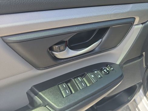 Used 2020 Honda CR-V LX image 13