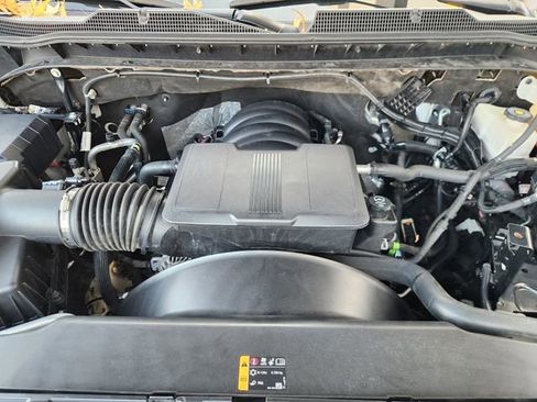 Used 2022 Chevrolet Silverado 2500 Custom w/ Custom Value Package image 29