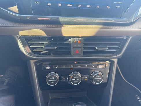 Certified 2023 Volkswagen Taos SEL image 19