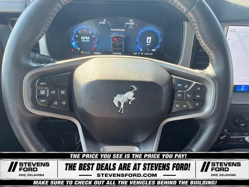 Used 2025 Ford Bronco Outer Banks AWD/4WD image 23