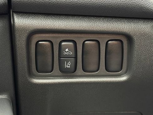 Used 2025 Mitsubishi Outlander Sport ES AWD/4WD image 21