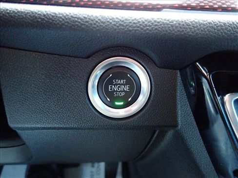 Used 2024 Chevrolet Traverse RS AWD/4WD image 25