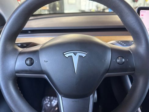 Used 2020 Tesla Model Y Performance AWD/4WD image 11