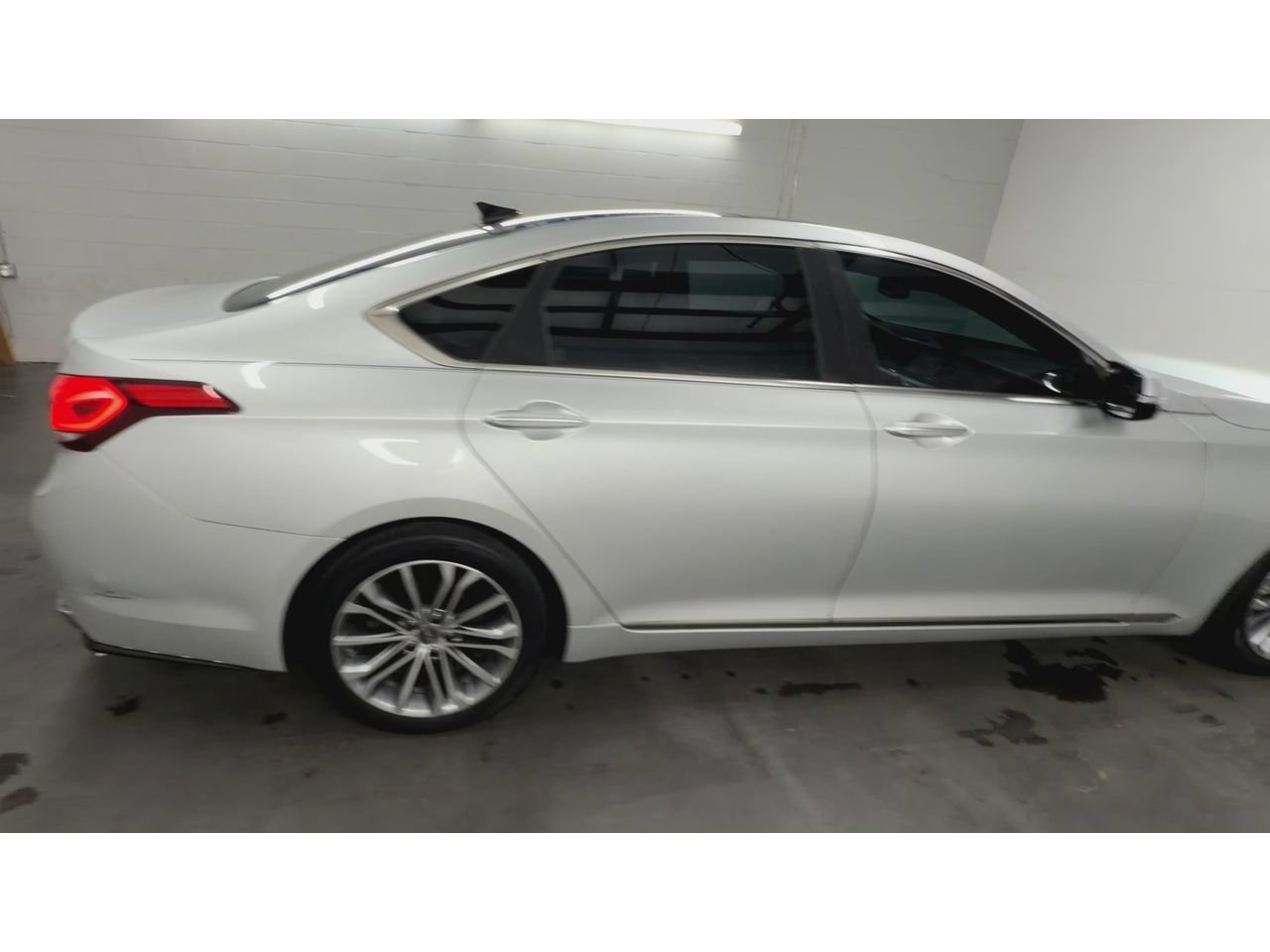 Used 2016 Hyundai Genesis 3.8 w/ Option Group 02 AWD/4WD image 9
