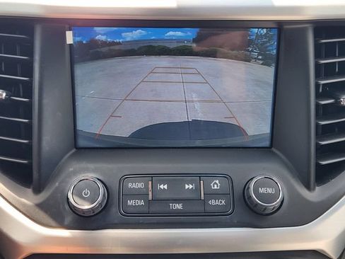 Used 2019 GMC Acadia SLT FWD image 15