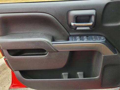 Used 2018 Chevrolet Silverado 1500 LT w/ All Star Edition image 28