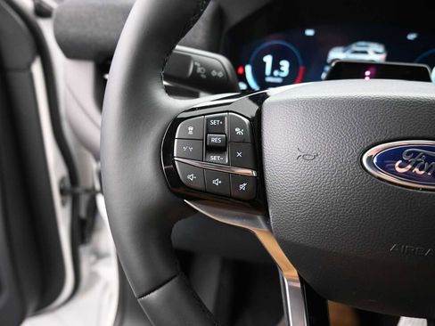 New 2026 Ford Explorer Platinum image 27