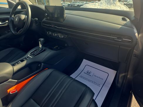 Used 2023 Honda HR-V EX-L image 12