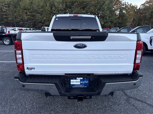 Used 2022 Ford F250 Lariat image 6