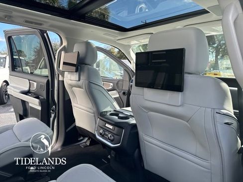 New 2026 Ford Expedition Platinum w/ Platinum Ultimate Package AWD/4WD image 35