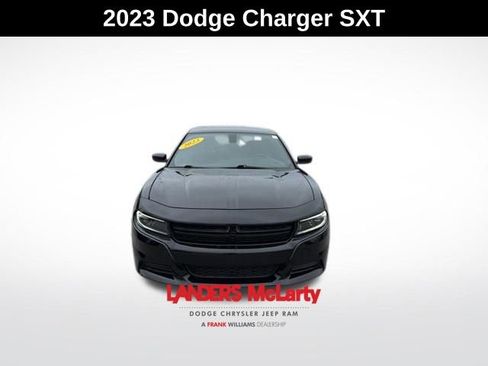 Used 2023 Dodge Charger SXT RWD image 3