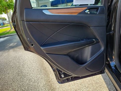 Used 2015 Lincoln MKC AWD w/ Equipment Group 101A Select image 14