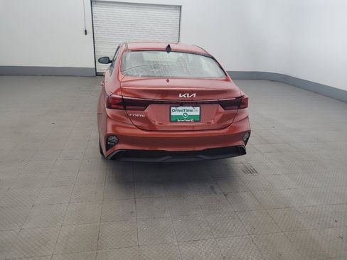 Used 2023 Kia Forte LXS w/ LXS Technology Package FWD image 6
