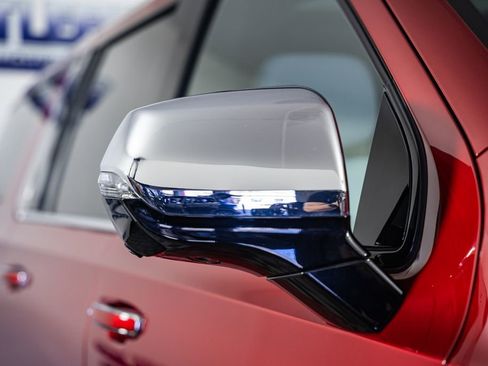 New 2025 Chevrolet Suburban Premier w/ Sun And Tow Package image 17