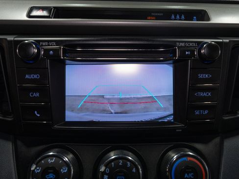 Used 2018 Toyota RAV4 LE w/ All Weather Liner Package image 27