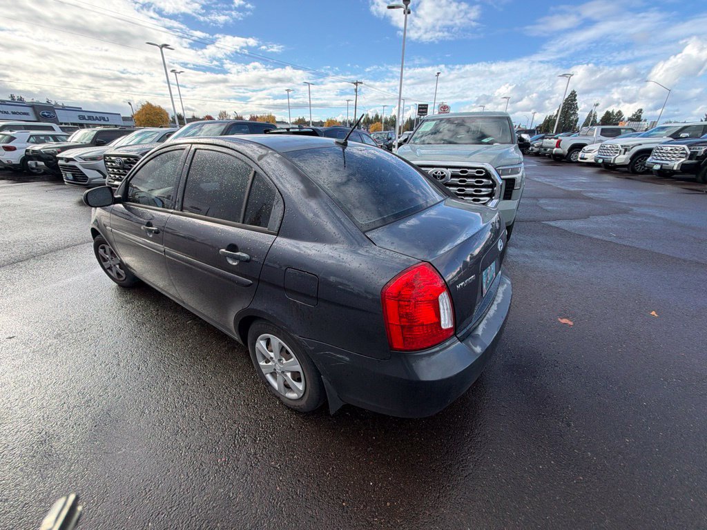Used 2011 Hyundai Accent GLS FWD image 6
