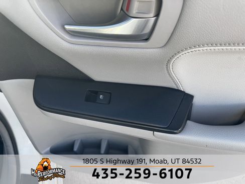 Used 2016 Toyota Camry XLE image 36