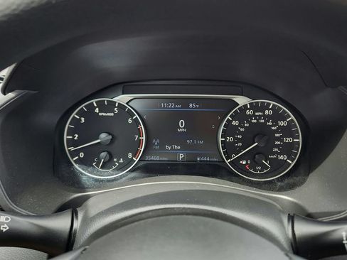Used 2025 Nissan Altima 2.5 SV FWD image 17