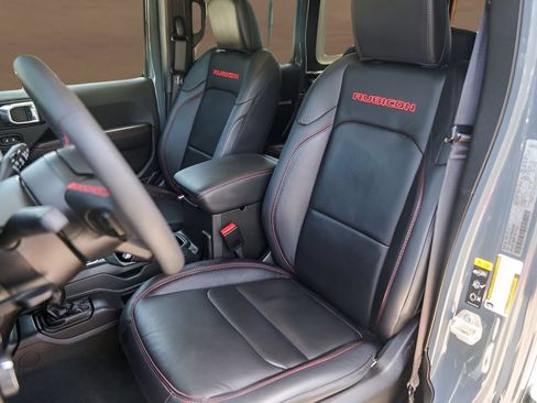 Used 2024 Jeep Wrangler Unlimited Rubicon AWD/4WD image 7