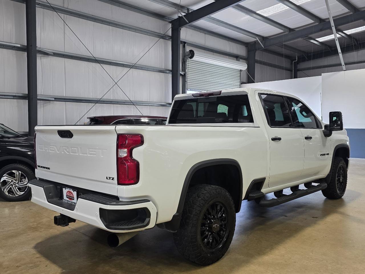 Used 2021 Chevrolet Silverado 2500 LTZ w/ LTZ Plus Package AWD/4WD image 5