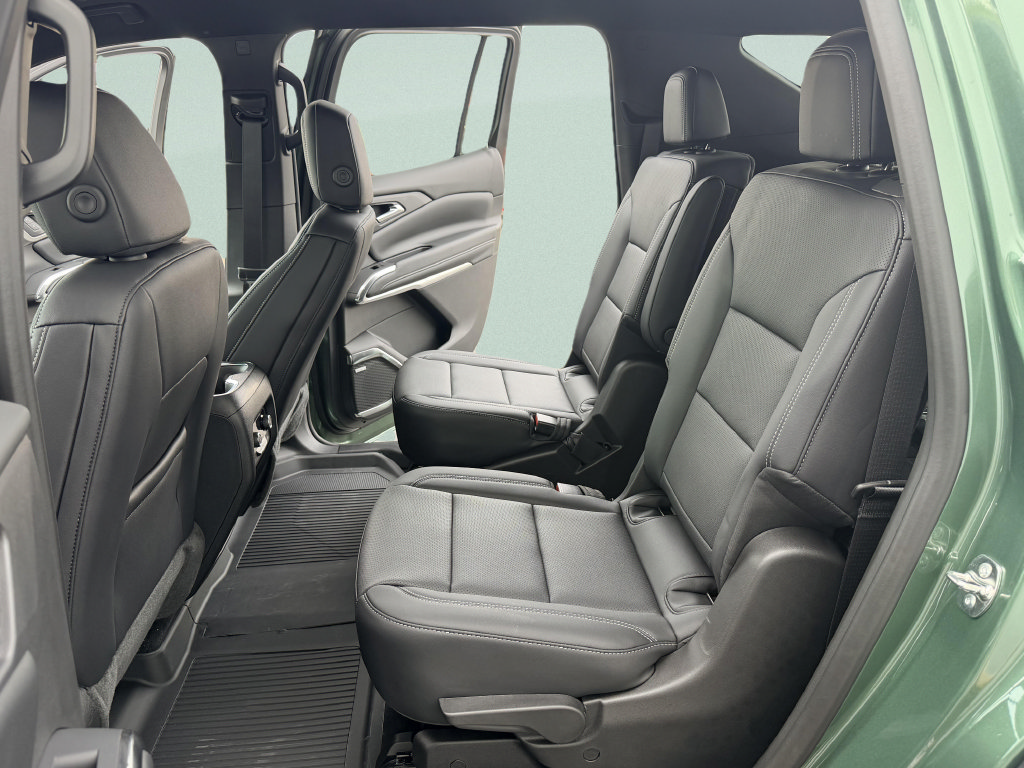 New 2027 Chevrolet Traverse LT w/ Enhanced Driving Package AWD/4WD image 10