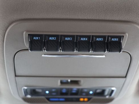 Used 2025 Ford F250 Platinum w/ Platinum Plus Package image 40