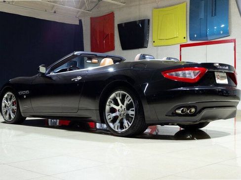 Used 2015 Maserati GranTurismo Convertible RWD image 15