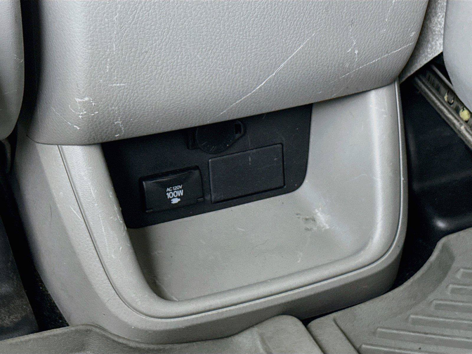 Used 2015 Toyota Highlander Limited FWD image 40
