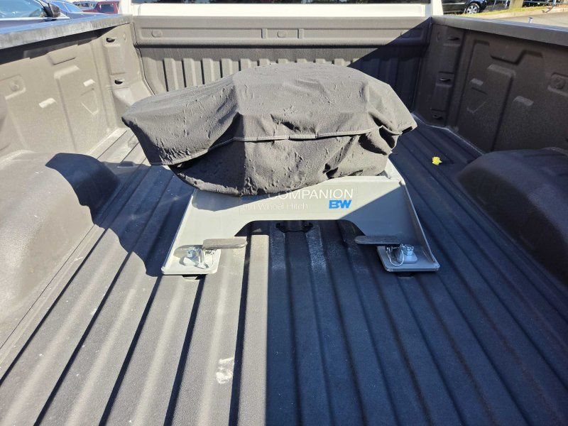 Used 2022 Chevrolet Silverado 3500 LTZ w/ Gooseneck/5TH Wheel Package RWD image 9