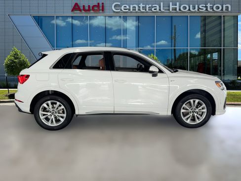 Used 2025 Audi Q3 2.0T Premium w/ Convenience Package image 8