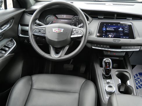 Used 2020 Cadillac XT4 Premium Luxury AWD/4WD image 20
